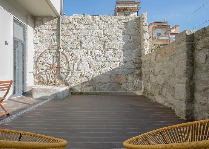 Liiiving In Porto Terrace & Sunny Apartment